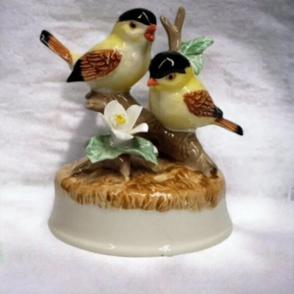 Vintage Birds on a Branch Musical Made in Japan Ornament Otagiri - Picture 13 of 13